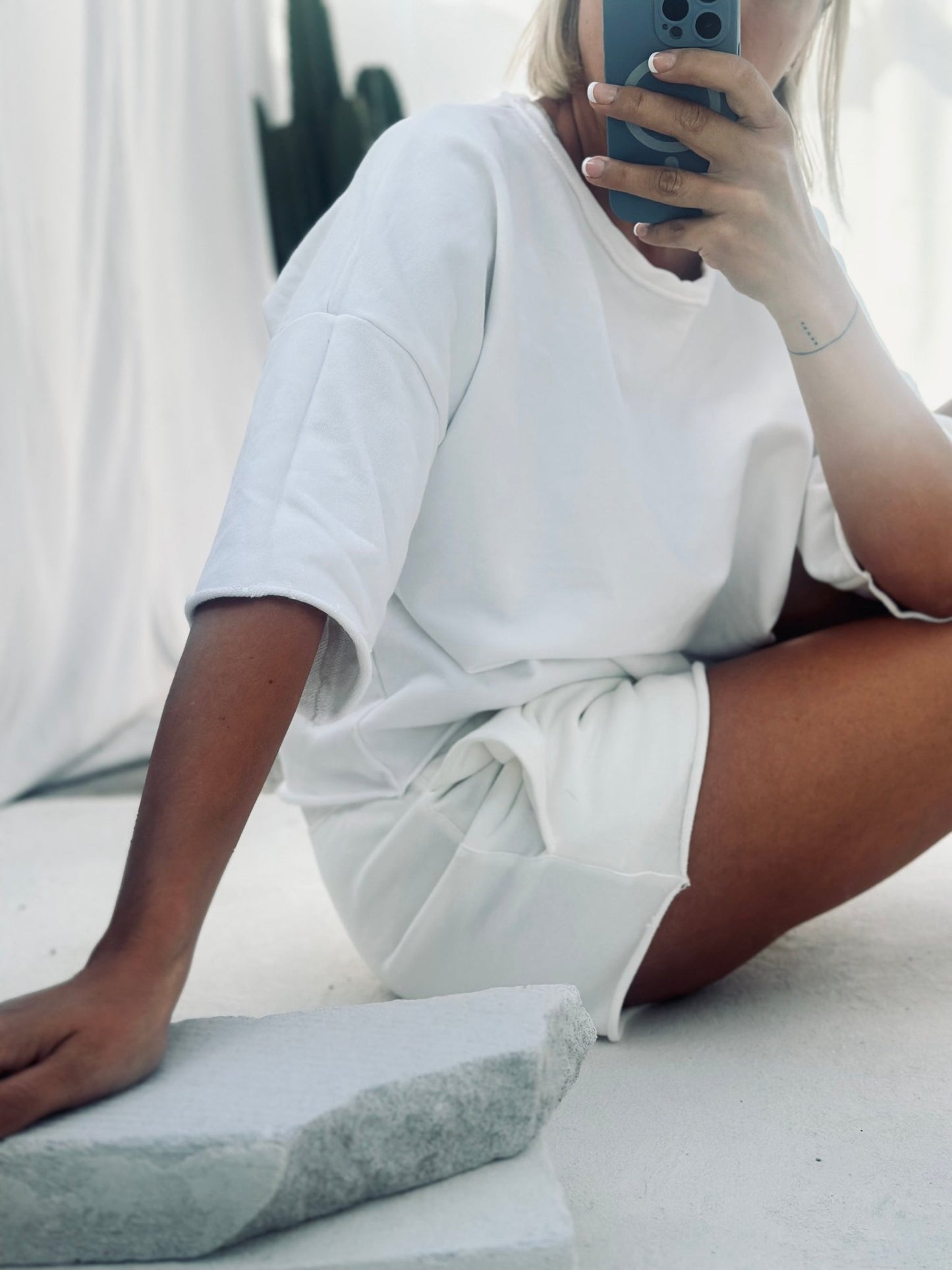 LOUNGE TOP