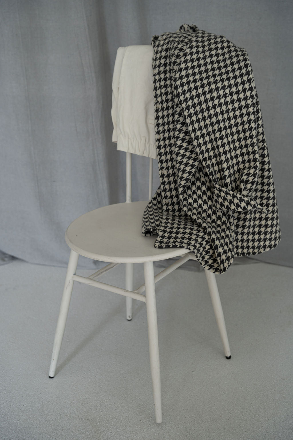 AN URBAN WOOL-BLEND SHACKET