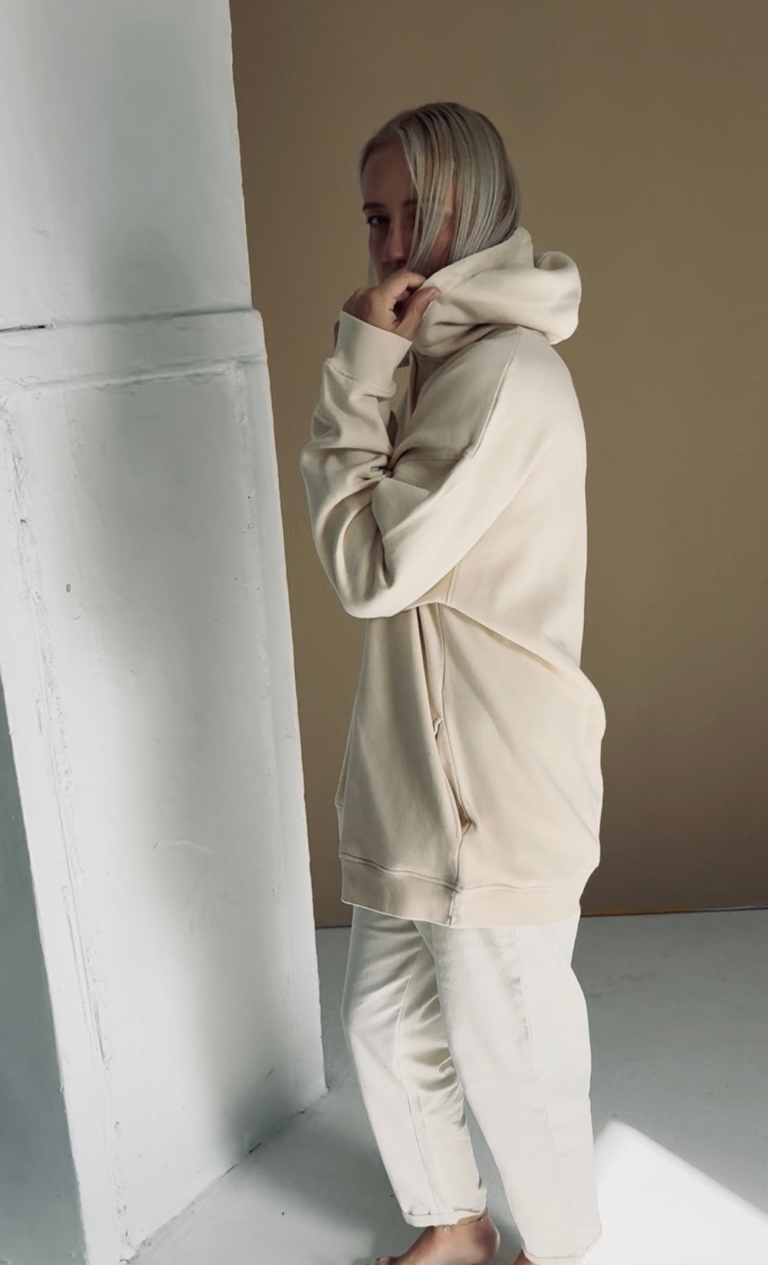 A HOODIE. OVERSIZED.