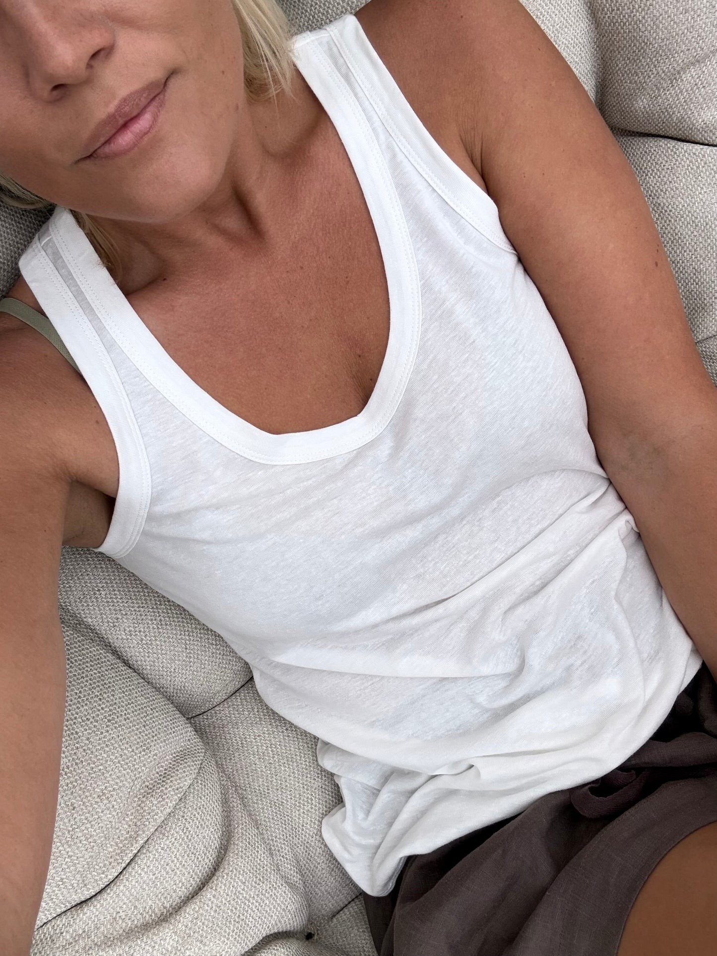 BASIC TANK TOP