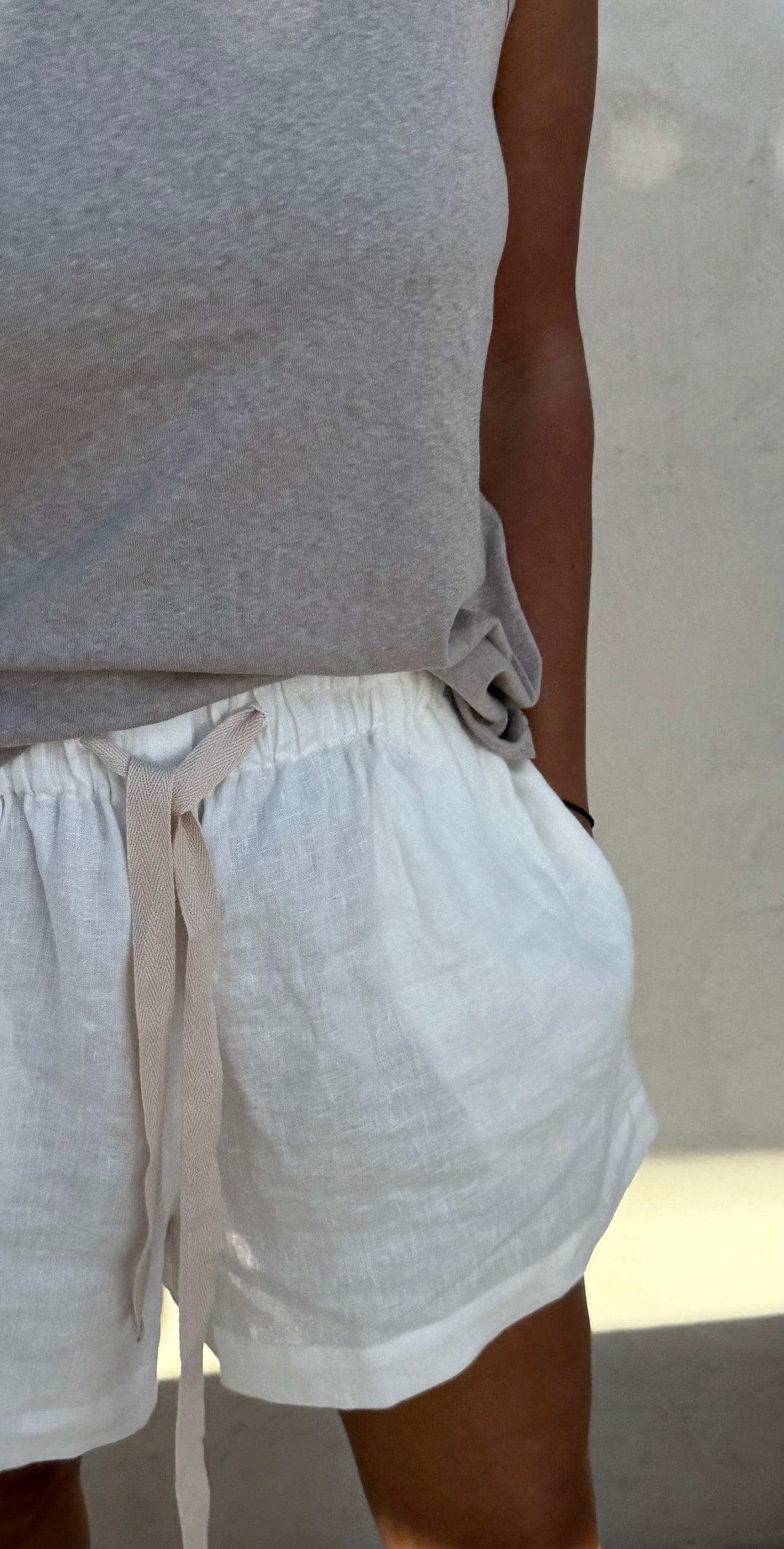 COCONUT LINEN SHORTS
