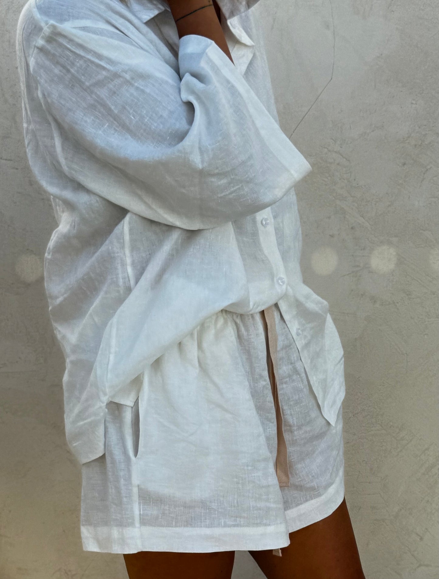 COCONUT LINEN SHORTS